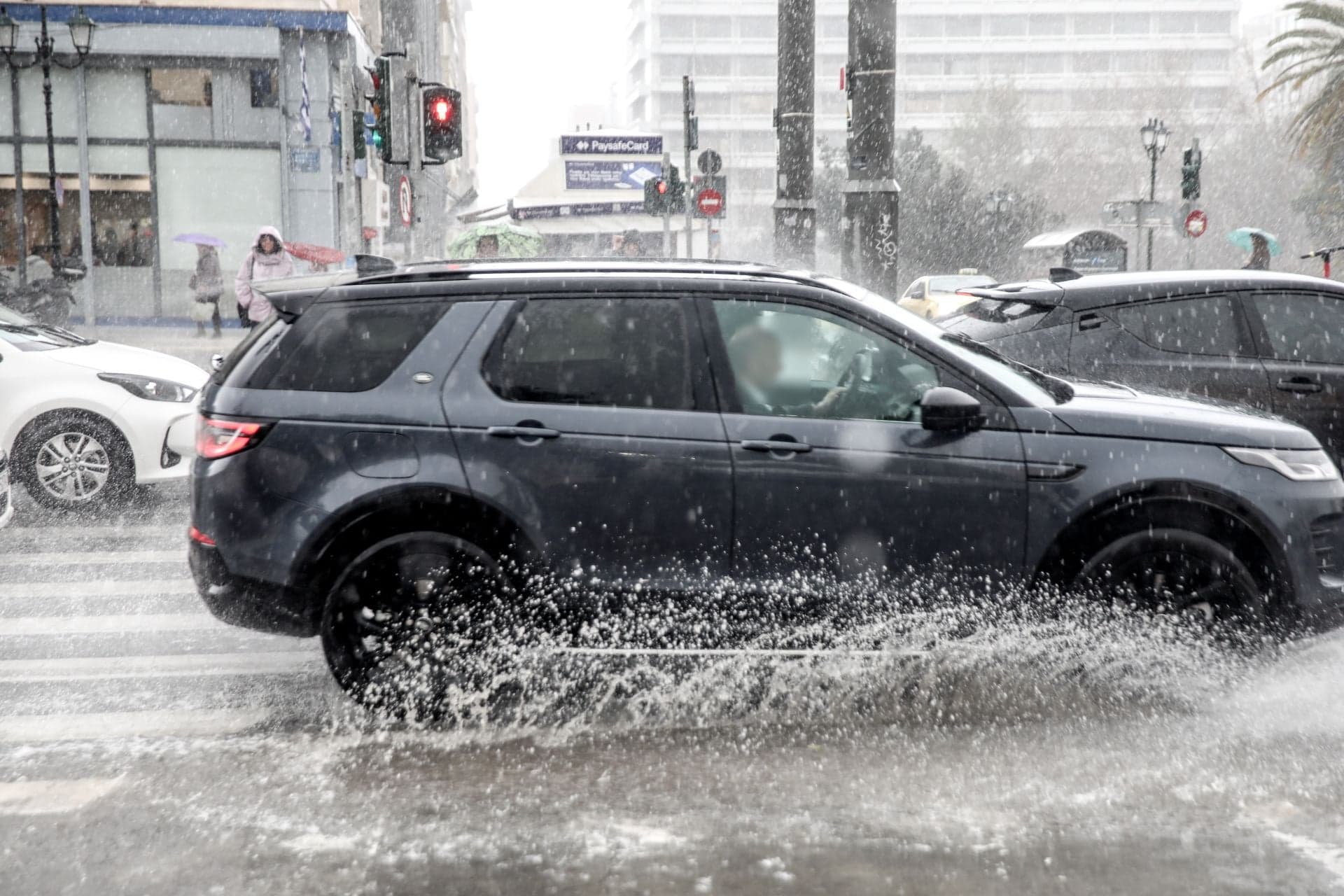 Θυελλώδεις άνεμοι 9 μποφόρ σαρώνουν τον ελληνικό χώρο