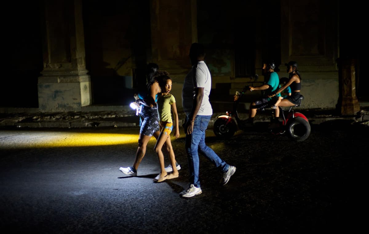 Κούβα: Η Σκοτεινή Νύχτα του Σοσιαλισμού